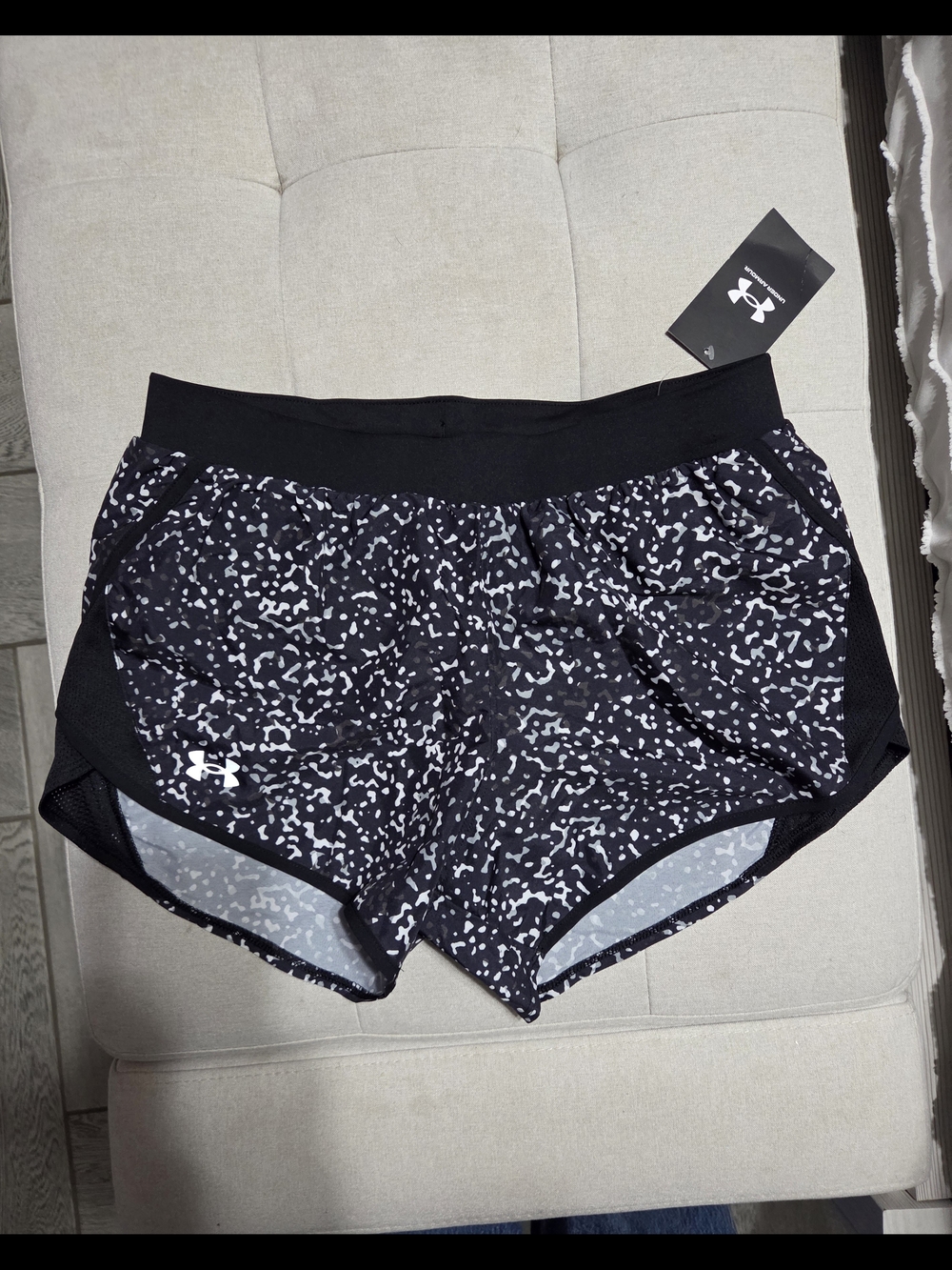 Under Armour Women's Black/White Printed Active Shorts